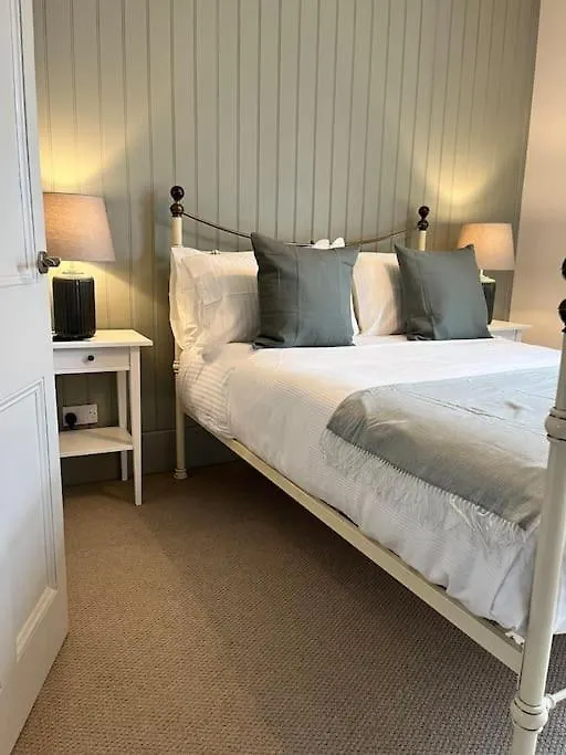 Wellington Cottage Ilkley